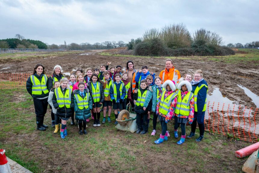 ROLLS-ROYCE MOTOR CARS WELCOMES YOUNG ARCHAEOLOGISTS